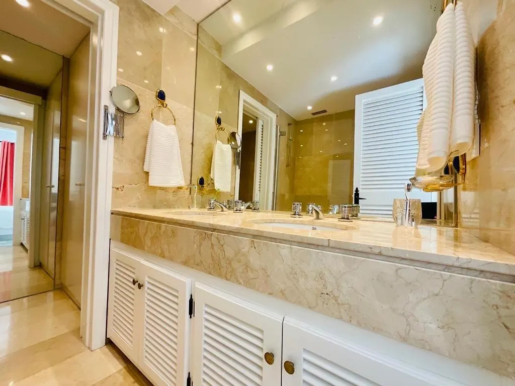 Casa Coco-Puerto Banus Apartment Marbella