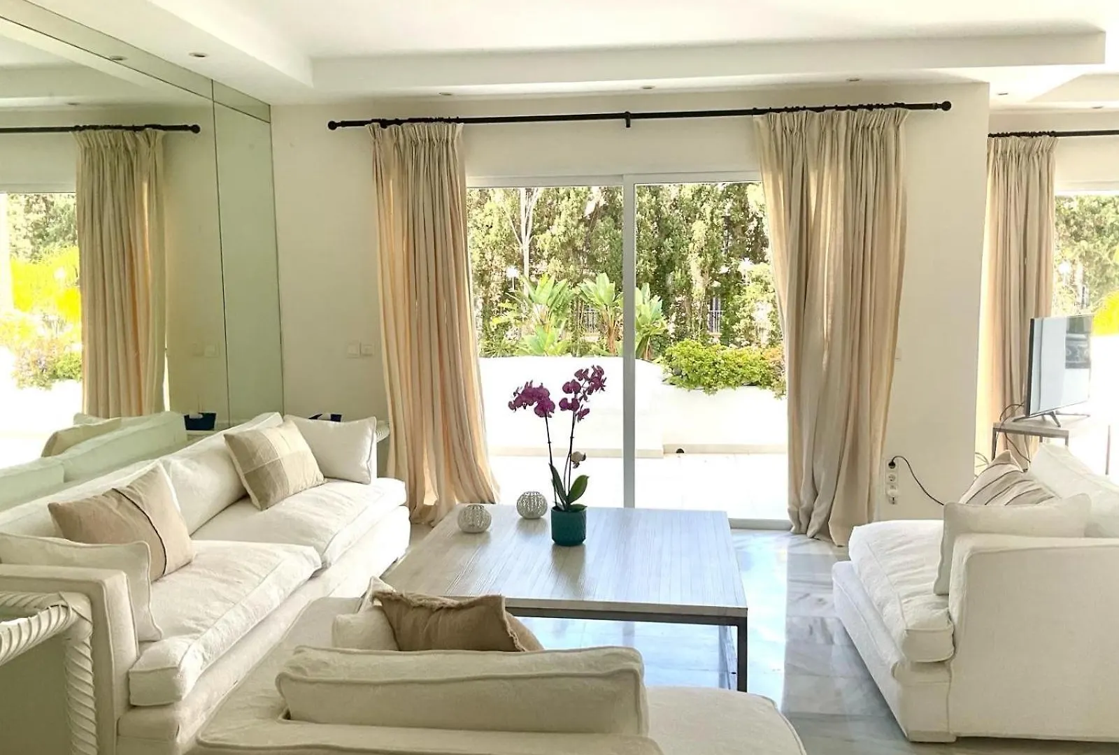 Casa Coco-Puerto Banus Apartment Marbella